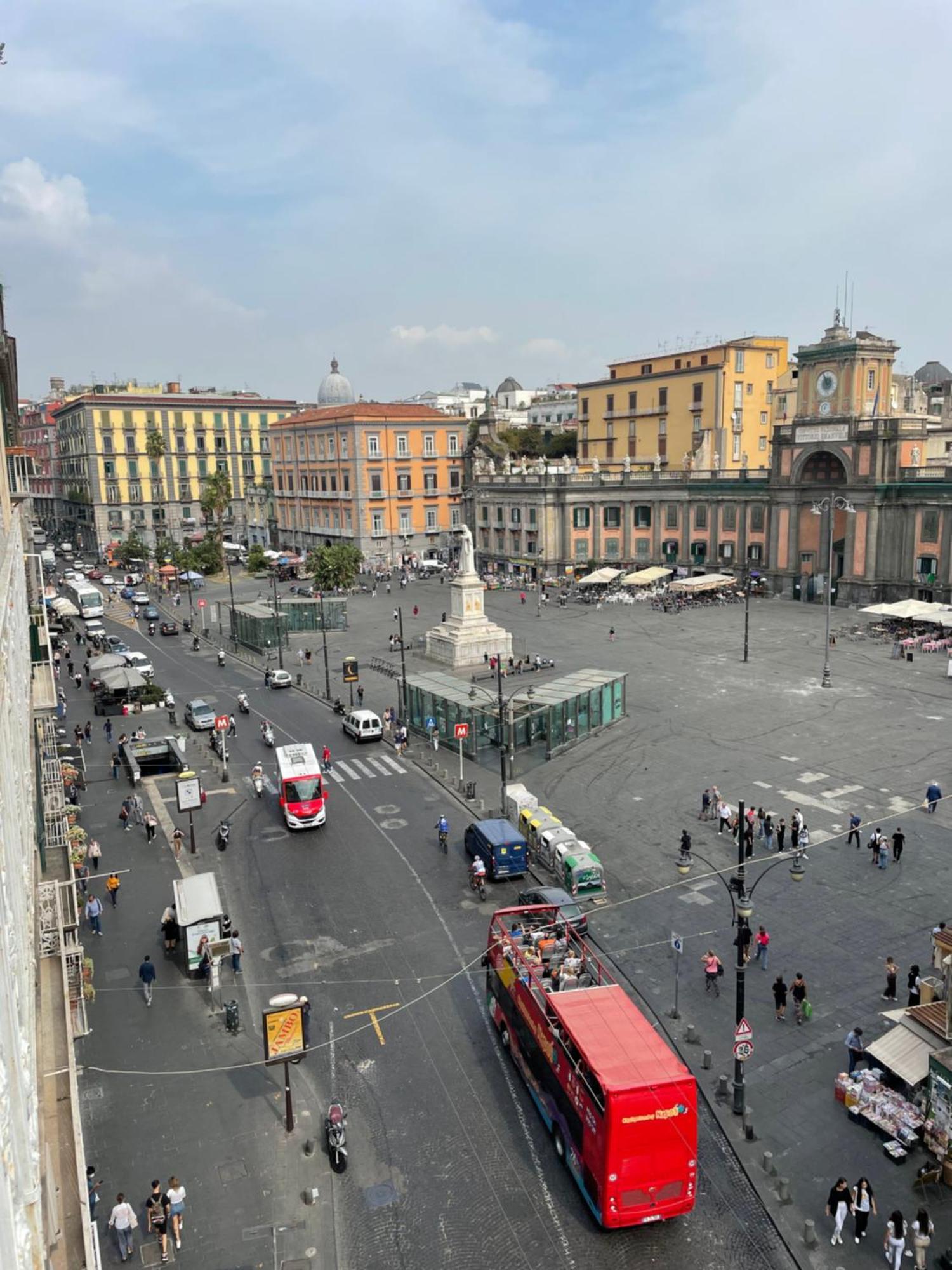 Dante Maison De Luxe Napoli Oda fotoğraf